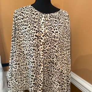 Banana republic leopard top (NWOT)